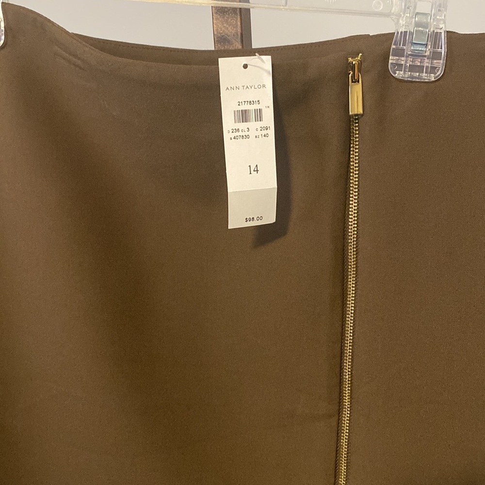 Ann Taylor Olive Skirt - Picture 9 of 13